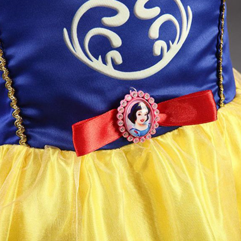 SHOP SOILED. 1 SLEEVE DAMAGED : SNOW WHITE DRESS image 3